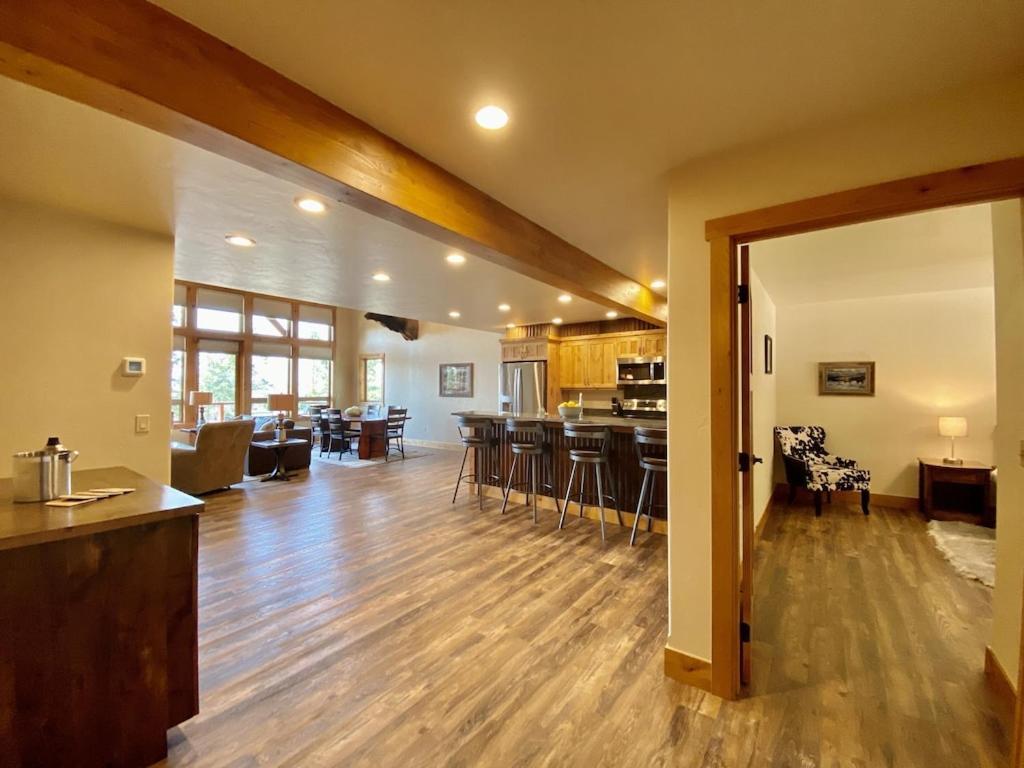Townhome Next To Clubhouse In Exclusive Eagle Bend - The Glacier Bigfork Exteriör bild