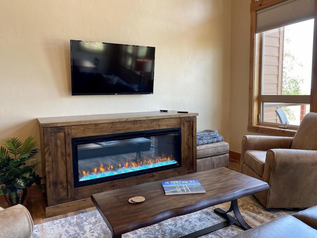 Townhome Next To Clubhouse In Exclusive Eagle Bend - The Glacier Bigfork Exteriör bild